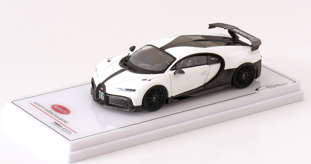 BUGATTI CHIRON PUR SPORT WHITE CARBON