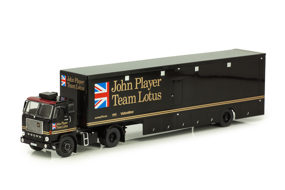 VOLVO F88 RACE TRANSPORTER C ПОЛУПРИЦЕПОМ JOHN PLAYER TEAM LOTUS 1972 BLACK