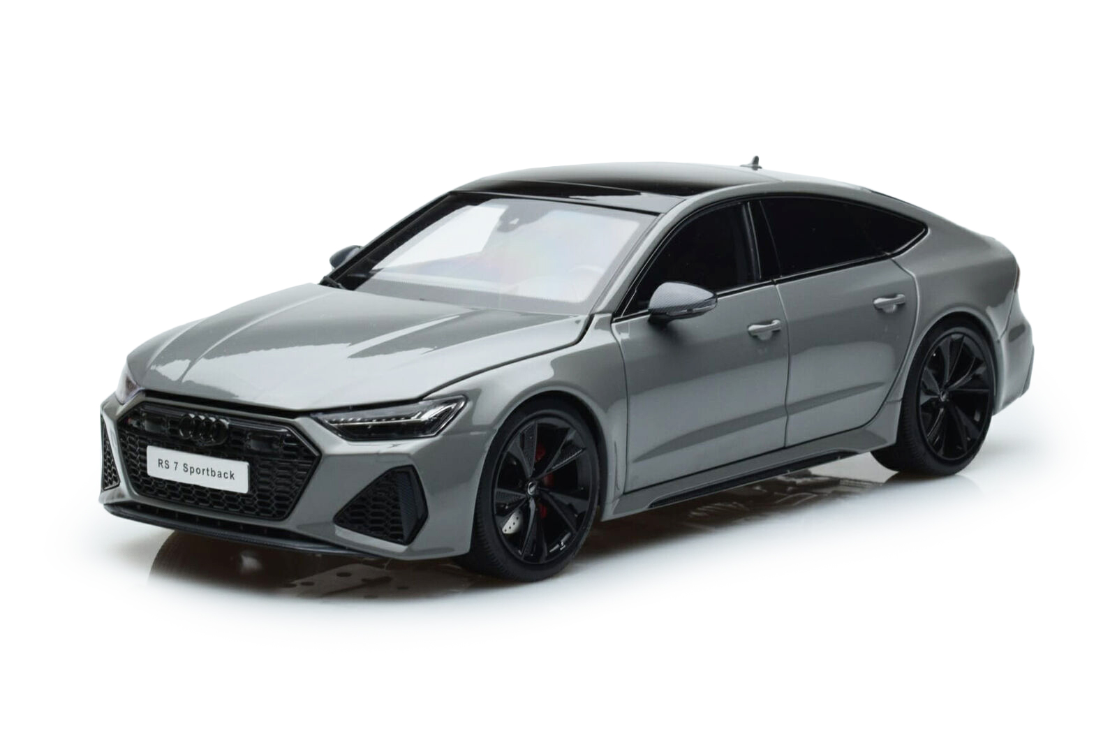 AUDI RS7 4,0 TFSI SPORTBACK 2016 СЕРЫЙ
