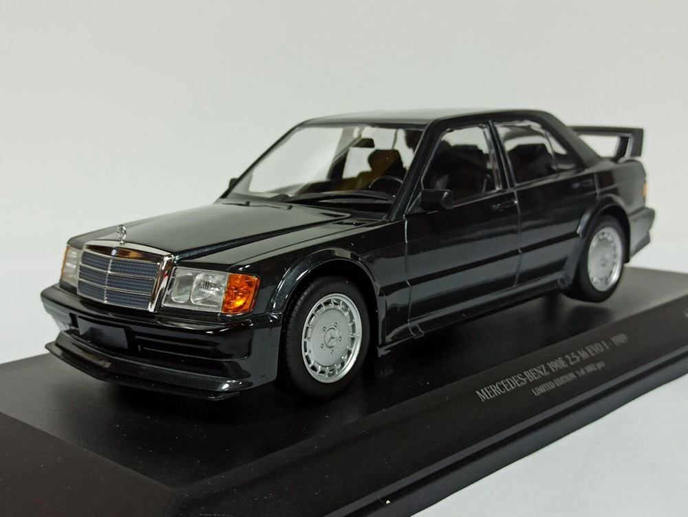 MERCEDES 190E W201 2,516 EVO 1 MINICHAMPS 1:18