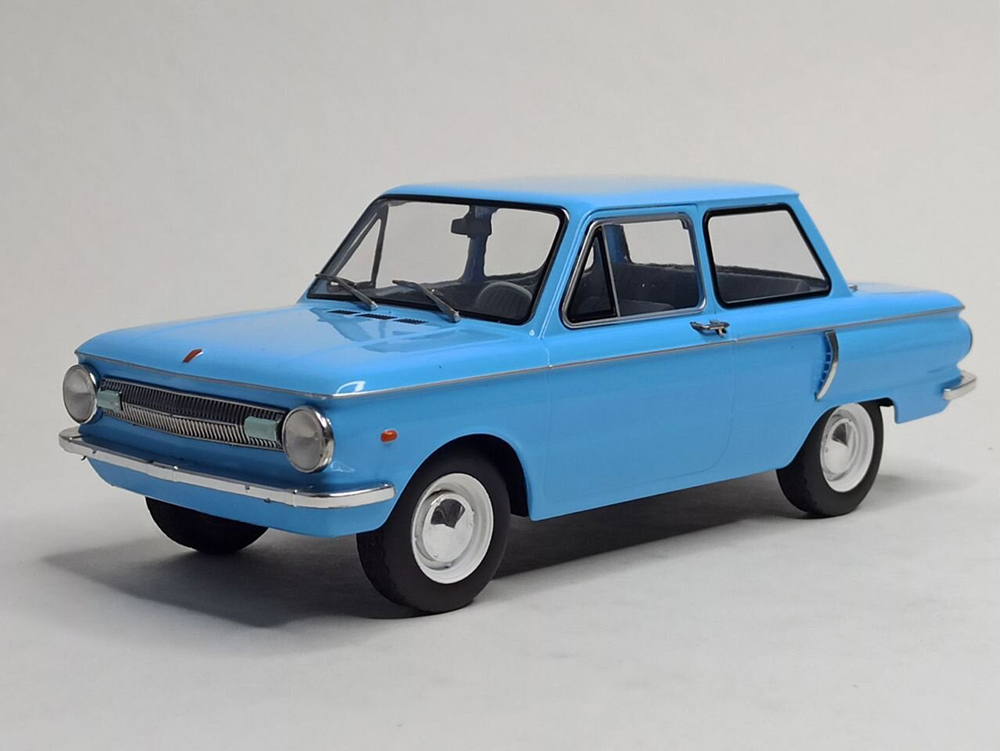 ЗАЗ 966 "ЗАПОРОЖЕЦ" ГОЛУБОЙ MCG 1:18