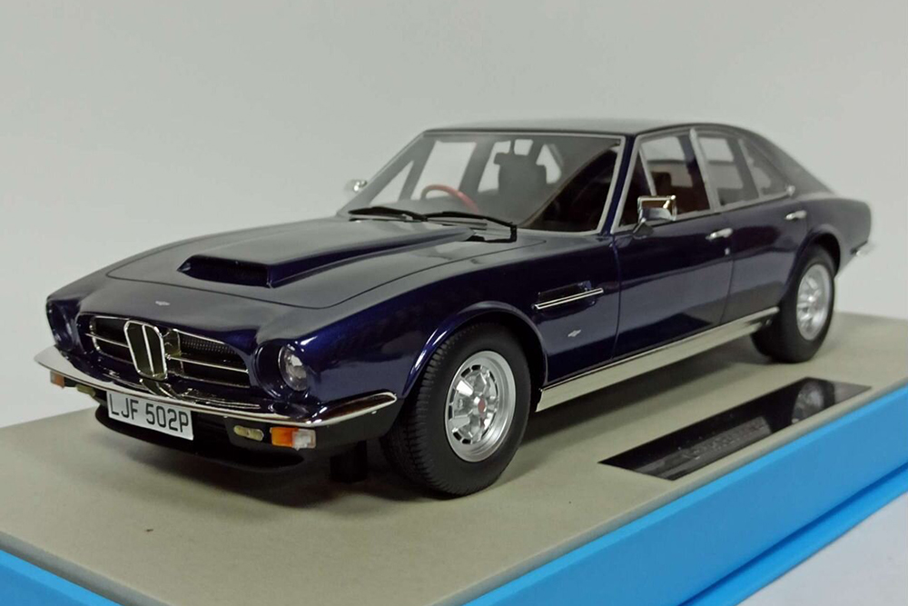 ASTON MARTIN LAGONDA SALOON 1974 BLUE 1:18