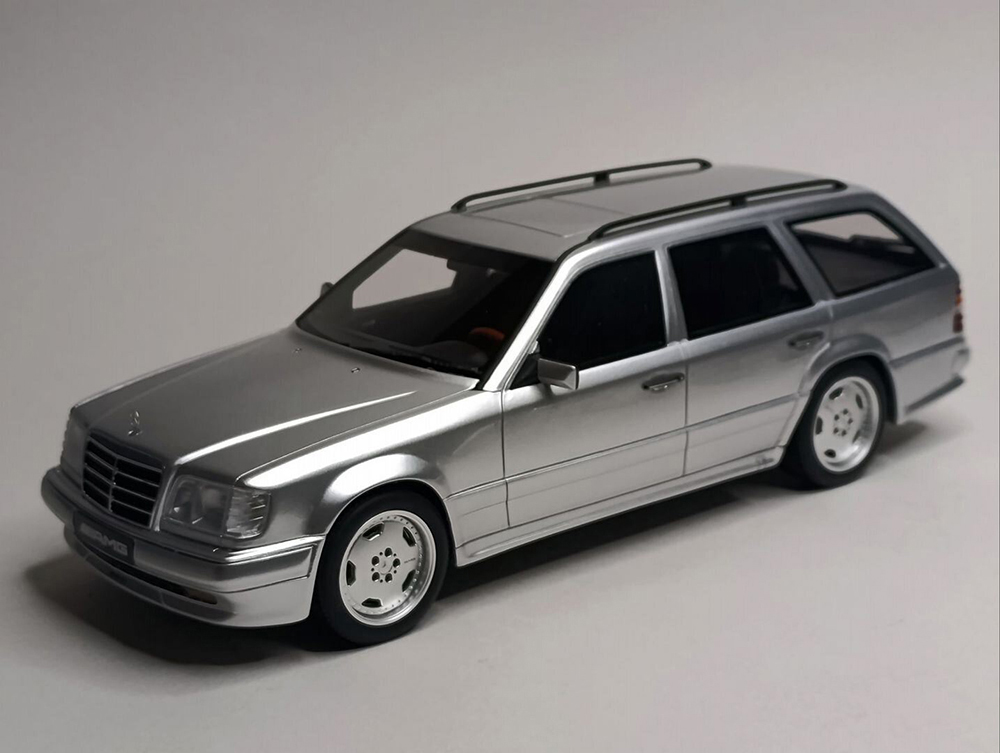 MERCEDES E36 AMG S124 (W124) 1:18 OTTOMOBILE
