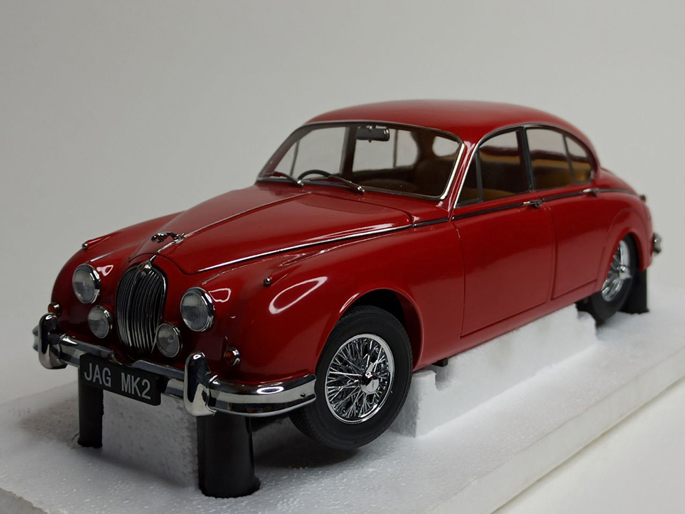 JAGUAR MARK 2 RED 1:18 ICONS MODELS