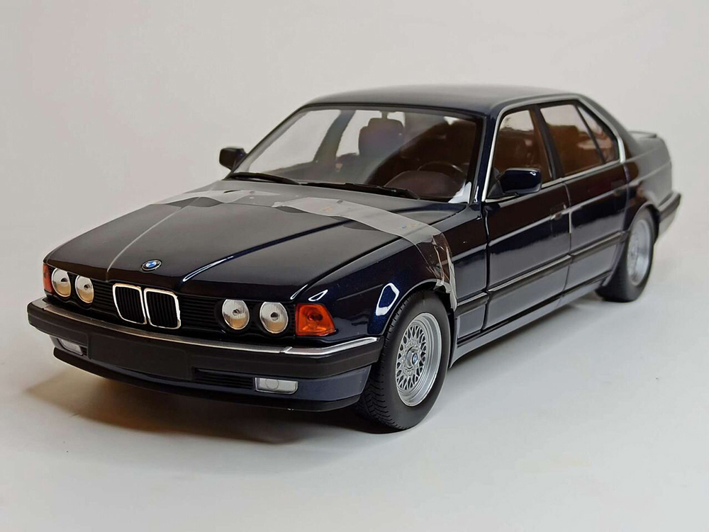 BMW 730I 1986 BLUE (E32) 1:18 MINICHAMPS