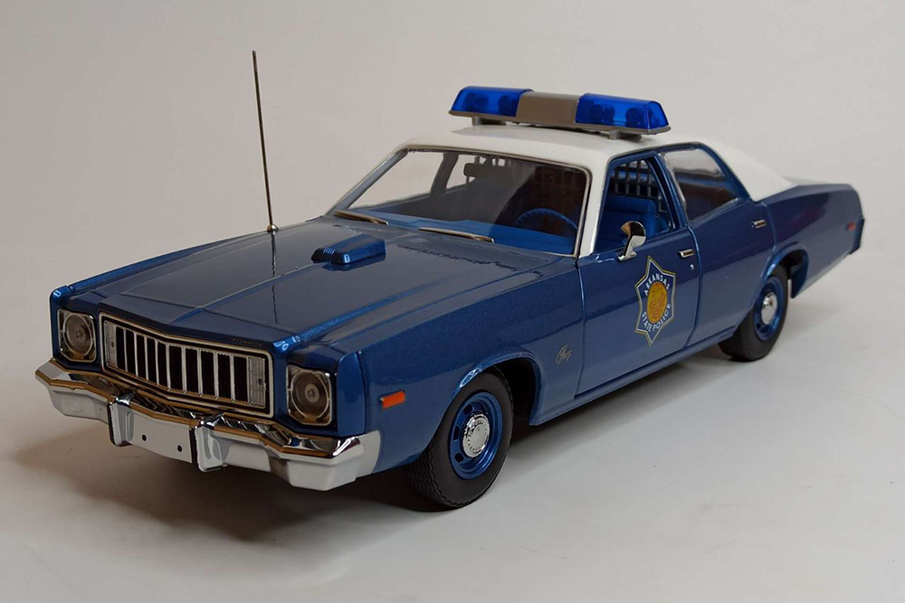 PLYMOUTH FURY ARKANSAS POLICE 1975 GREENLIGHT 1:18