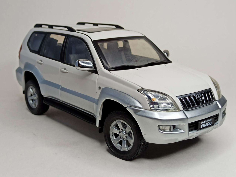 TOYOTA LAND CRUISER PRADO 120 1:18 FAW