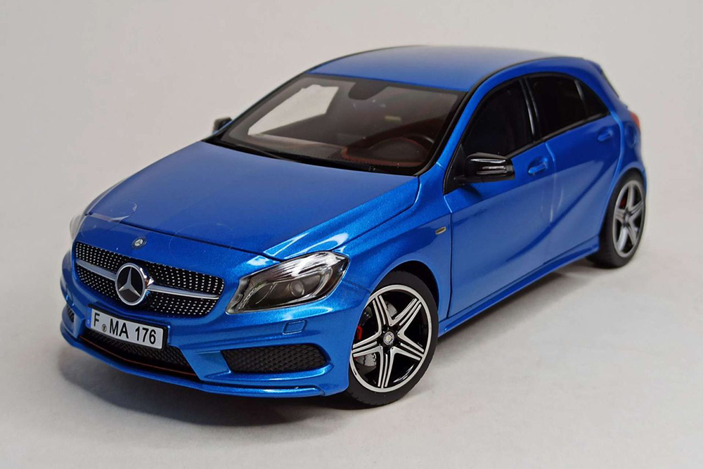 MERCEDES A 250 SPORT 1:18 NOREV HQ
