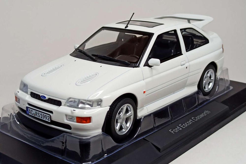 FORD ESCORT RS WHITE NOREV 1:18
