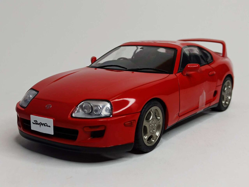 TOYOTA SUPRA MK4 1993 RED 1:18 SOLIDO