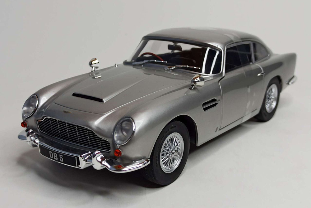 ASTON MARTIN DB5 RHD 1964 SOLIDO 1:18