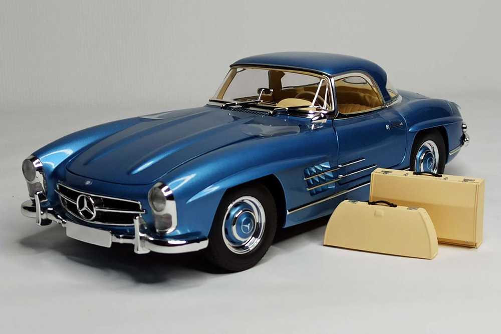 MERCEDES-BENZ 300 SL ROADSTER (W198) - 1958 1:18