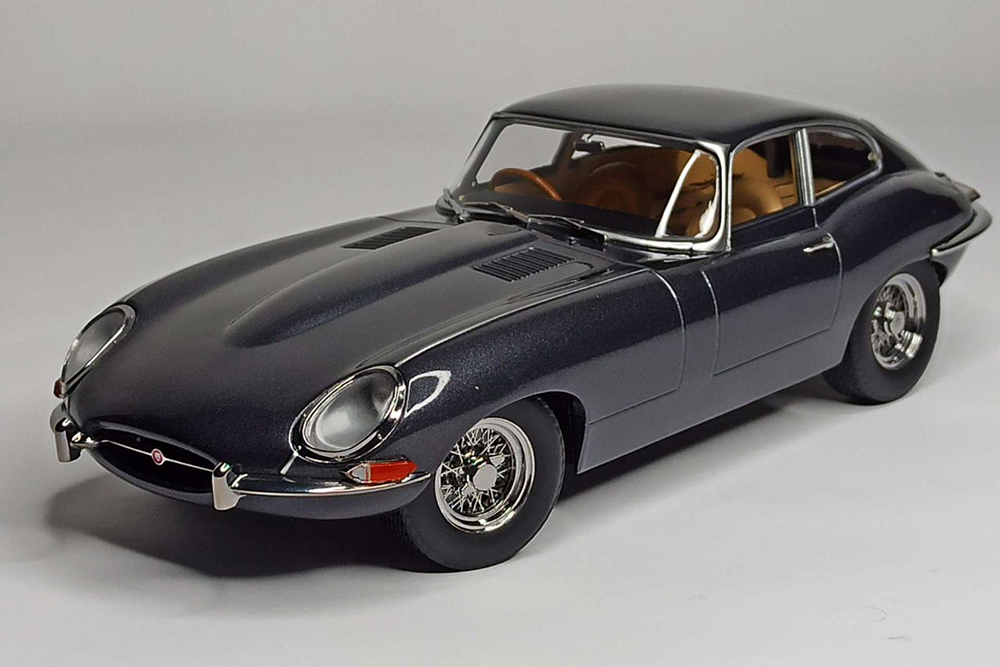 JAGUAR E-TYPE SERIES I 1961 RHD 1:18 KK SCALE
