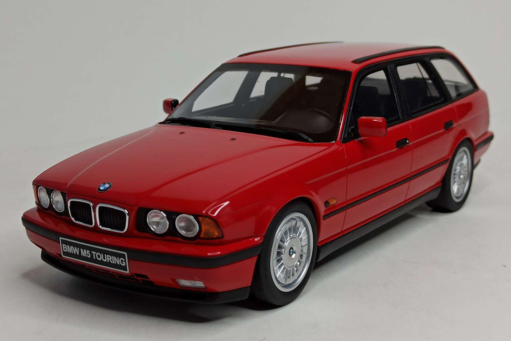 BMW M5 E34 TOURING RED 1:18 OTTOMOBILE