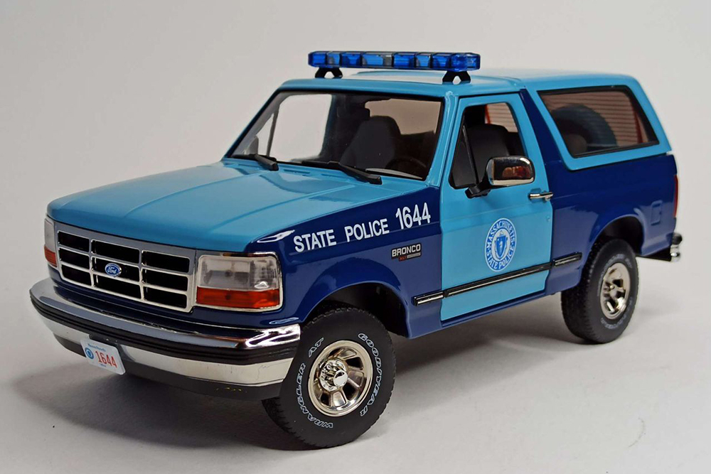 FORD BRONCO MASSACHUSETTS POLICE 1:18 GREENLIGHT