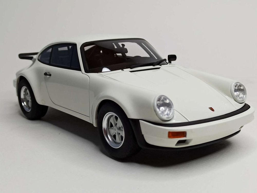 PORSCHE 911 SC RS 1984 GT SPIRIT 1:18