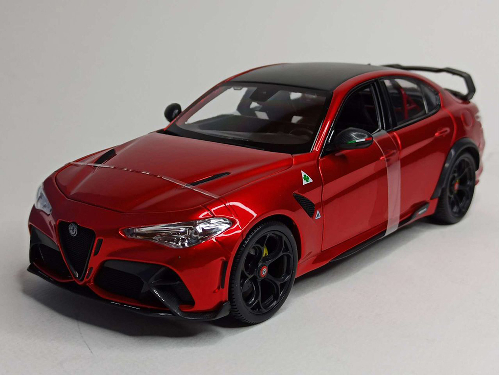 ALFA ROMEO GIULIA GTAM BBURAGO 1:18