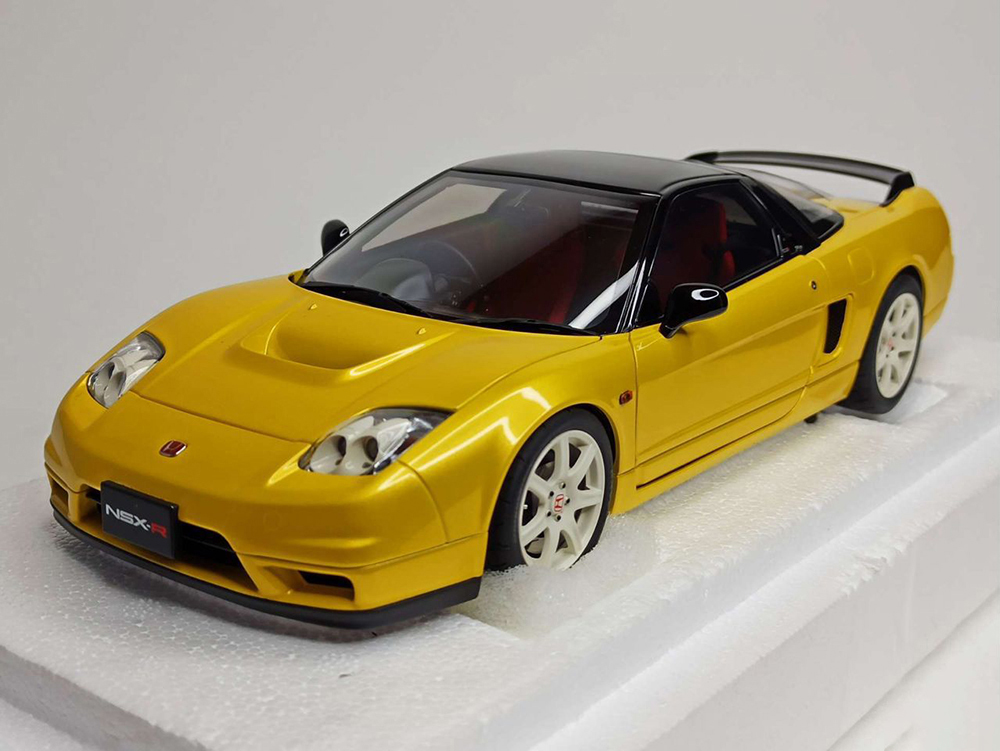 HONDA NSX-R (NA2) YELLOW 1:18 AUTOART
