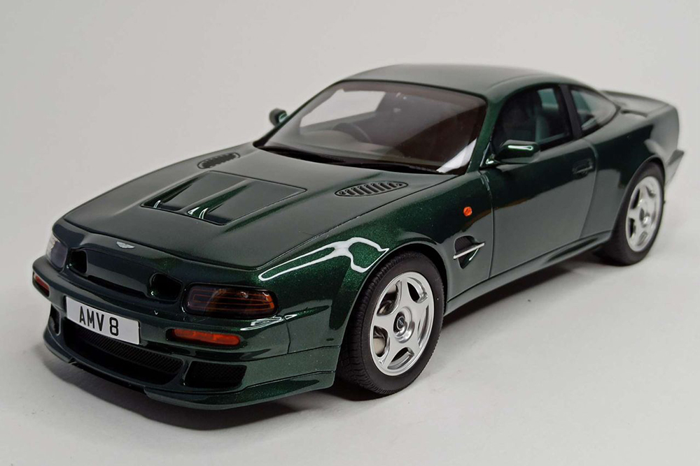 ASTON MARTIN V8 VANTAGE 1:18 GT SPIRIT