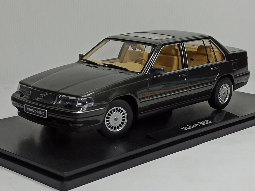 VOLVO 960 DARK GREY METALLIC 1:18
