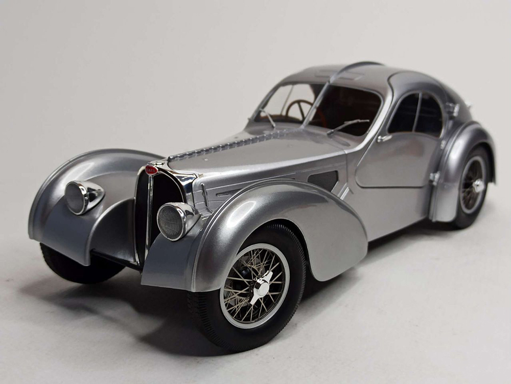 BUGATTI TYP 57 SC ATLANTIC 1:18 SOLIDO