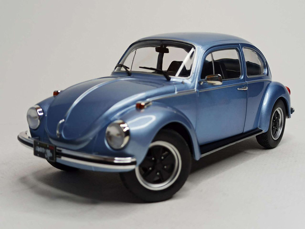 VW VOLKSWAGEN BEETLE 1303 SOLIDO 1:18