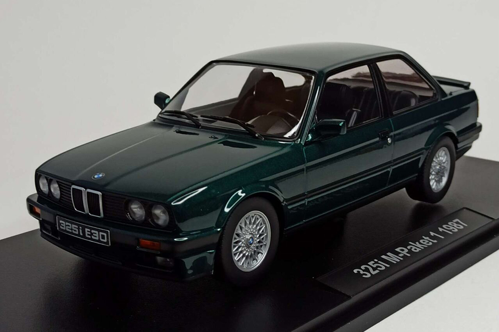 BMW 325I M-PAKET 1987 (E30) KK SCALE 1:18