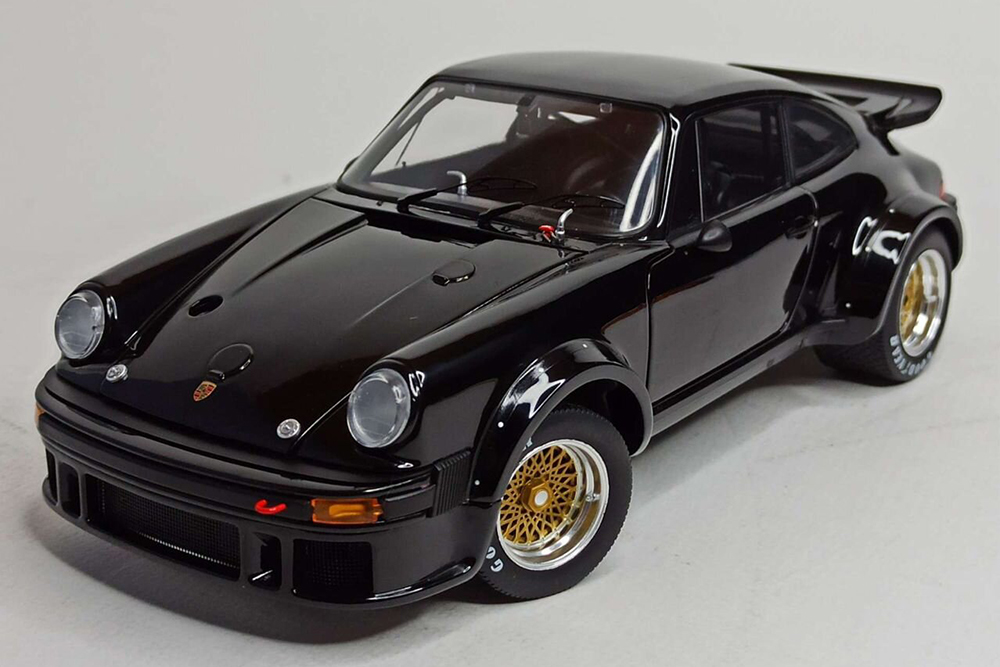 PORSCHE 934 RSR BLACK 1:18 SCHUCO