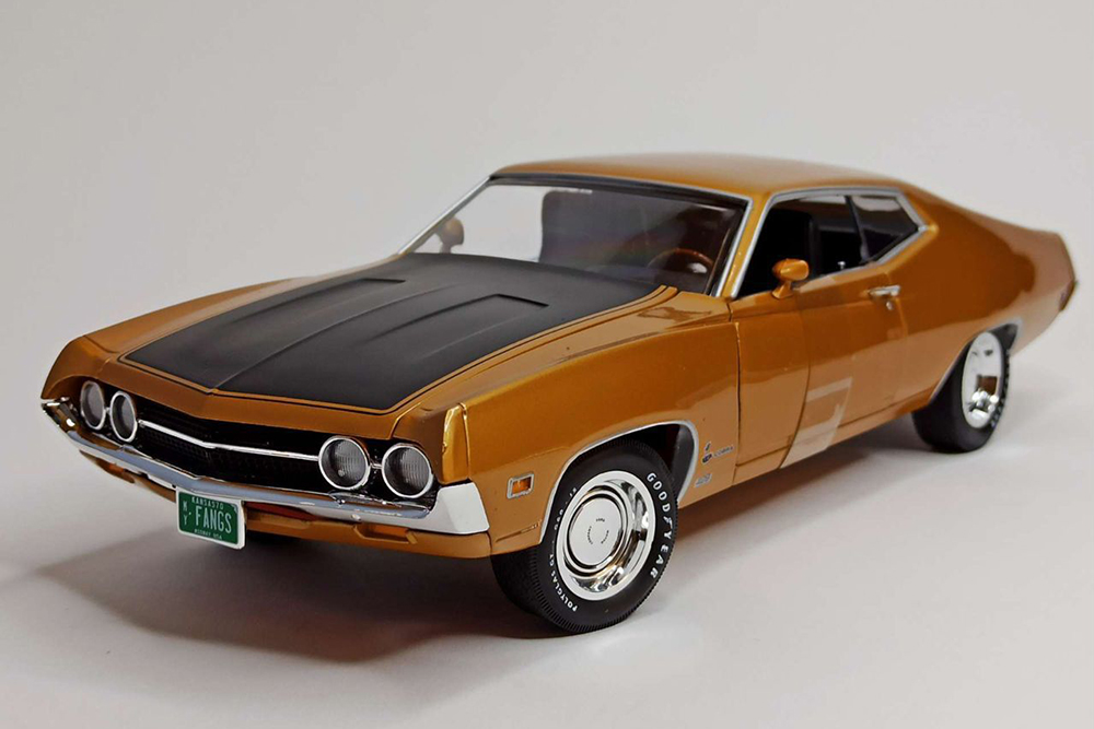 FORD TORINO COBRA 1970 AUTOWORLD 1:18