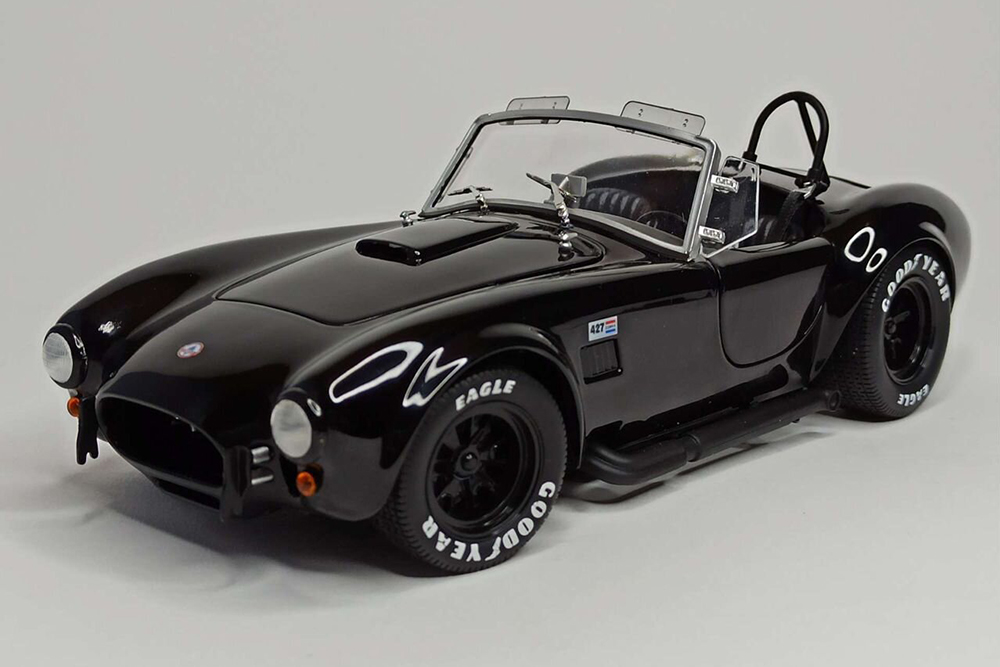 SHELBY COBRA 427 S/C KYOSHO 1:18