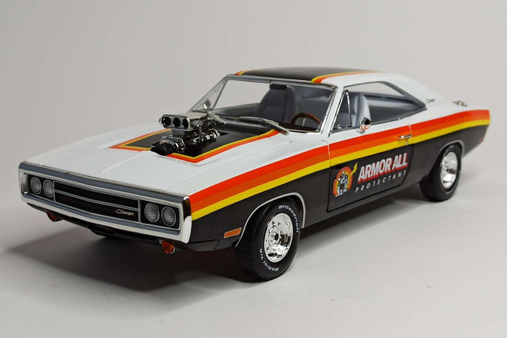 DODGE CHARGER 1970 BLOWN ENGINE 1:18 GREENLIGHT