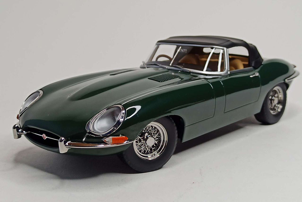 JAGUAR E-TYPE CONVERTIBLE 1961 KK SCALE 1:18