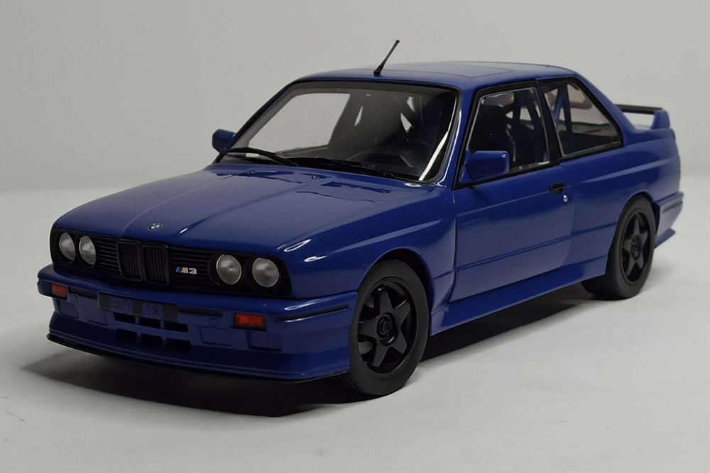 BMW M3 STREETFIGHTER (E30) SOLIDO 1:18