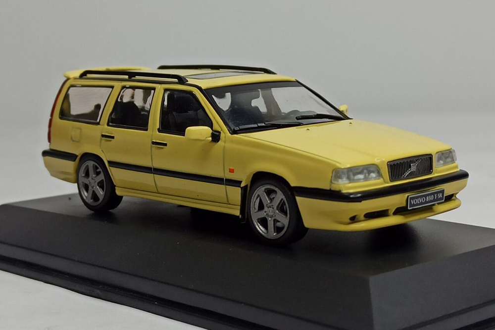 VOLVO 850 T5-R 2.3L 20V TURBO 1:43 SOLIDO
