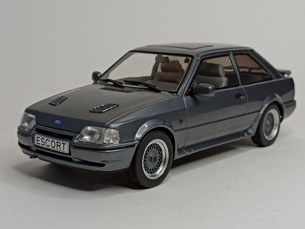 FORD ESCORT MK4 RS TURBO S2 1990 IXO 1:18