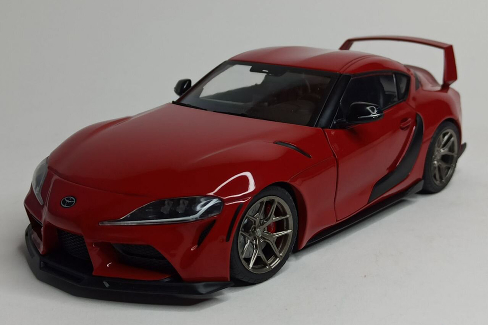 TOYOTA SUPRA GR RED 1:18 SOLIDO