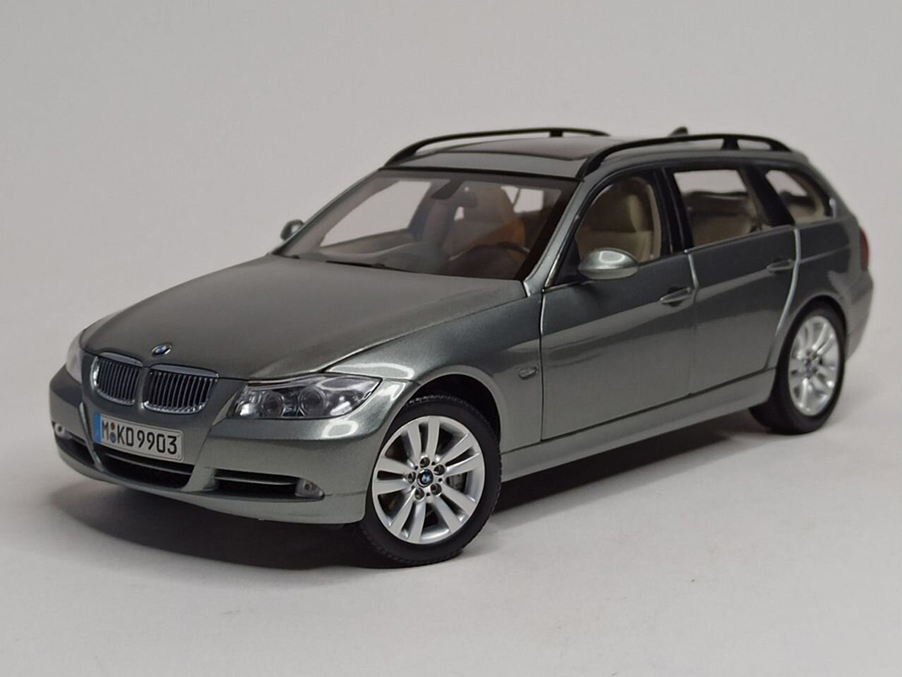 BMW 330I TOURING 2005 (E91) KYOSHO 1:18
