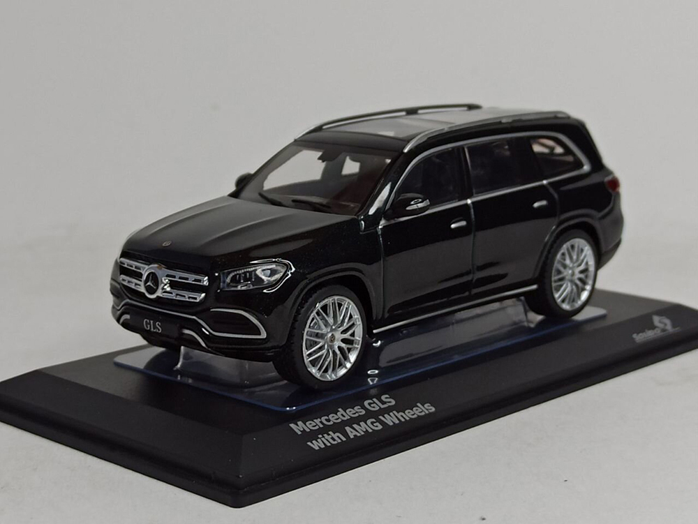 MERCEDES GLS (X167) AMG LINE 1:43 SOLIDO