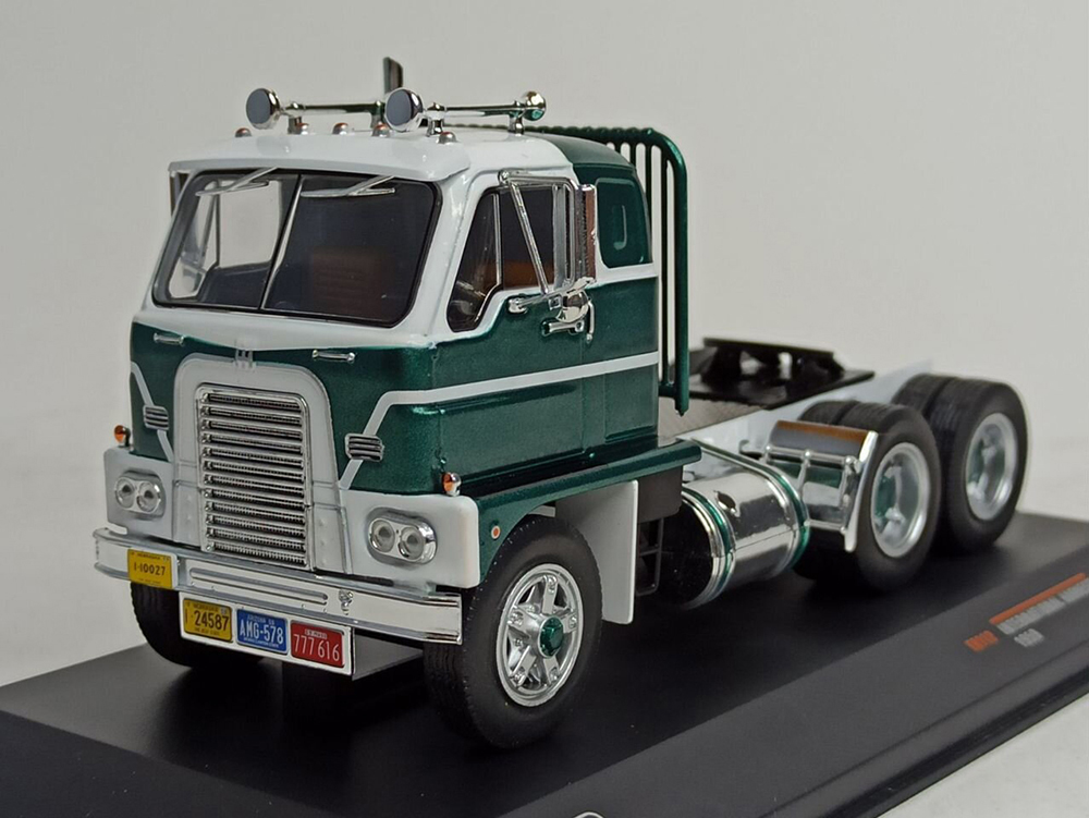 INTERNATIONAL HARVESTER DCOF-405 -1959 IXO 1:43