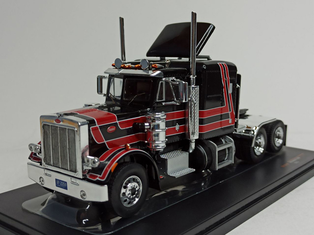 PETERBILT 359 ROUND LIGHTS-1973 IXO 1:43