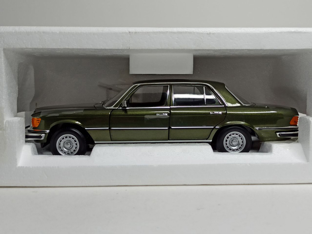 MERCEDES 350 SE US VERSION 1:18 NOREV 1973