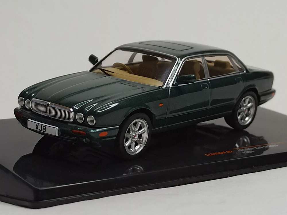 JAGUAR XJ6 (X350) 1998 GREEN 1:43 IXO