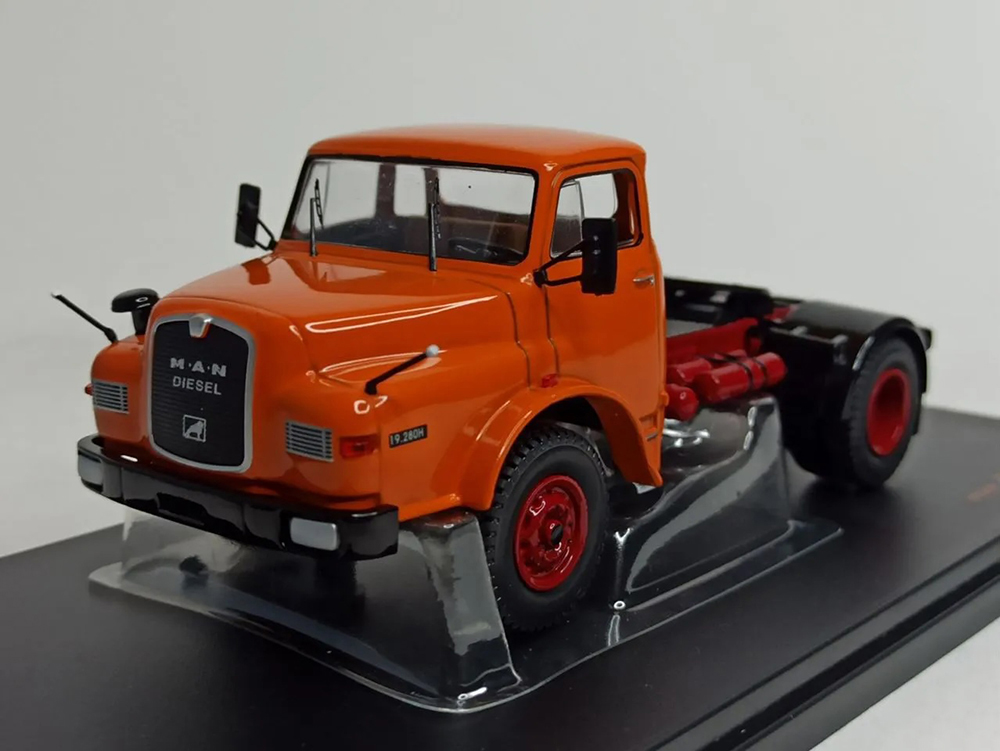 MAN 19.280 H 1971 IXO 1:43