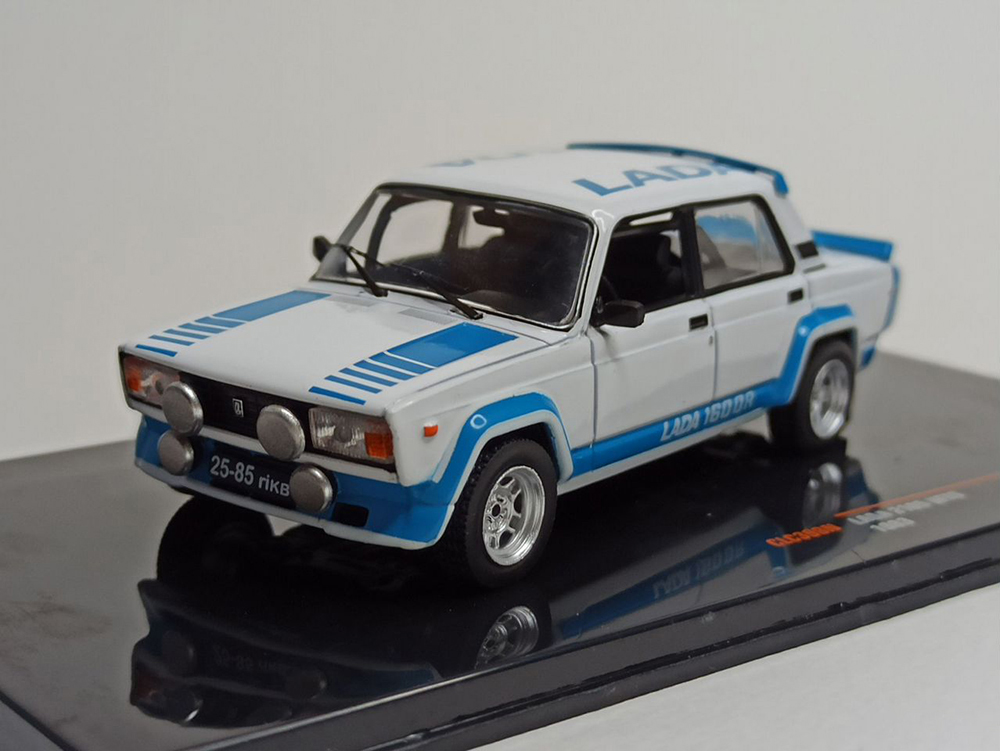 ВОЛЖСКИЙ АВТОМОБИЛЬ LADA 2105 VFTS - 1983 IXO 1:43