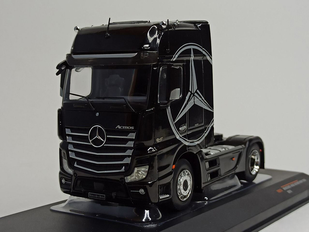 MERCEDES ACTROS MP4 BLACK 1:43 IXO