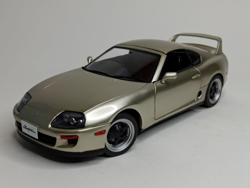 TOYOTA SUPRA MK4 (A80) TARGA 1998 SOLIDO 1:18