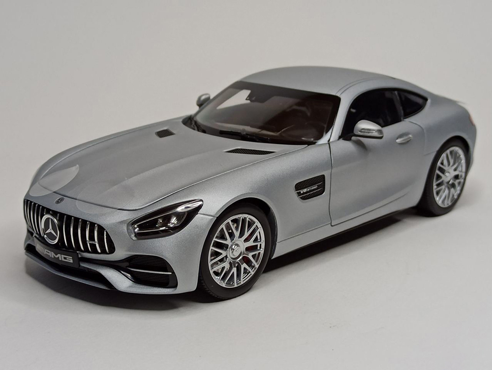 MERCEDES AMG GT S 1:18 ДИЛЕРСКИЙ