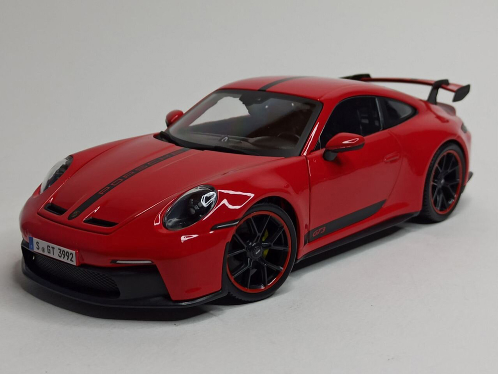 PORSCHE 911 GT3 RED 1:18 MAISTO