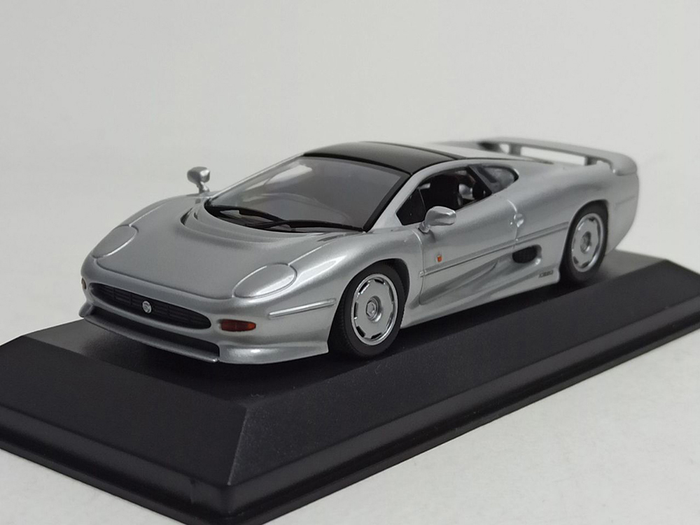 JAGUAR XJ 220- 1991 MAXICHAMPS 1:43