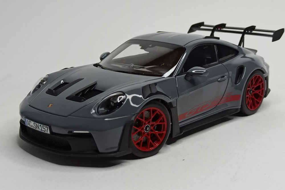 PORSCHE 911 GT3 RS ARCTIC GREY 1:18 NOREV